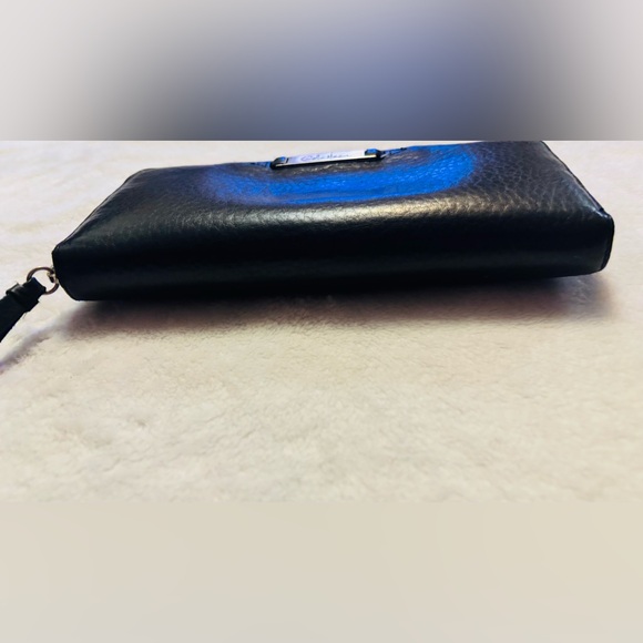 Cole Haan Continental Zip Wallet Black Pebbled Wallet EUC - Picture 4 of 10